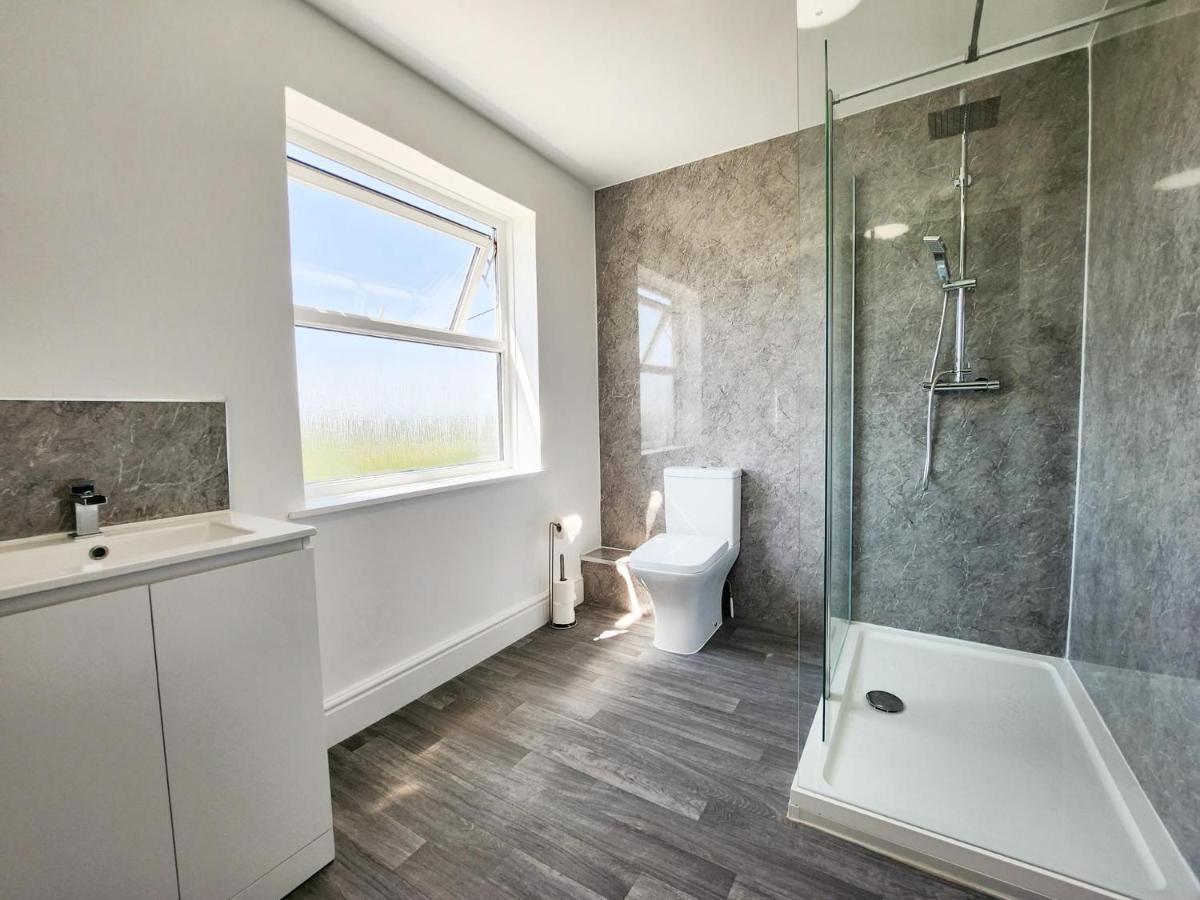 Sea View - 1 Bed Suite - Ocean Breeze - Port Eynon 외부 사진